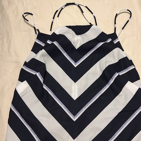 Finders keepers lined tank. Size XS - Picture 3 of 8